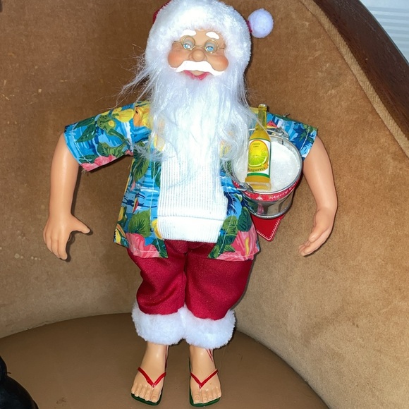 Styling Santas - Picture 3 of 5